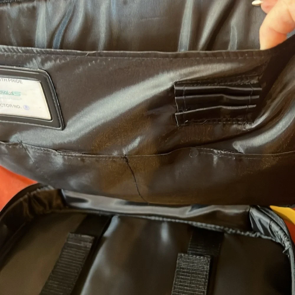 COPY - NWOT Black canvas Targus laptop bag/briefcase.